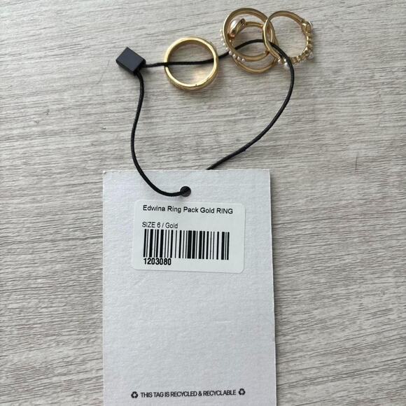 NEW Princess Polly Gold Ring Set Size 6 - Picture 4 of 6